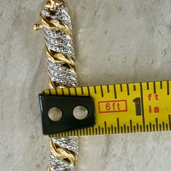 Gold-plated Round Diamond Leaf Design, Link Tennis Bracelet - Picture 4 of 6